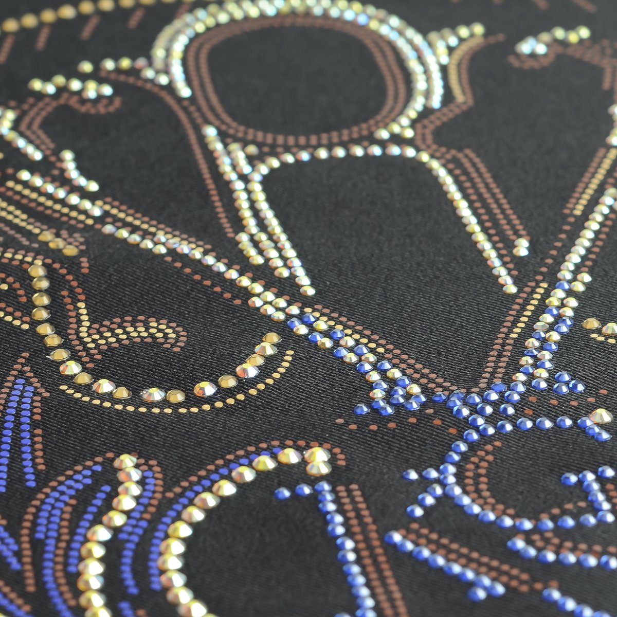 Luxury Crown Monogram Rhinestone Heat Transfer Patch for T-Shirts – Custom Royal Style Crystal Iron On Design