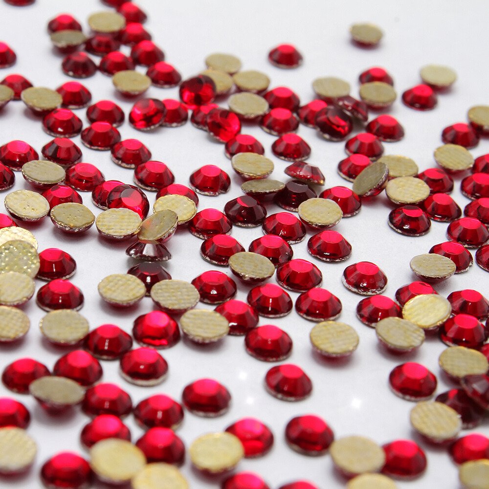 Riverside Las Vegas Rhinestone T-Shirt – Red Crystal Oval Logo Cotton Graphic Tee